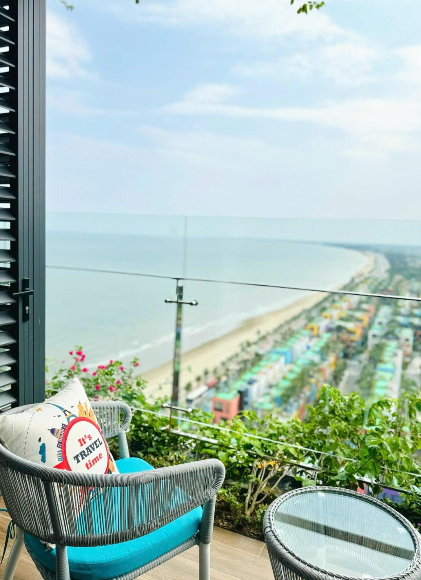 Ib306 Tu Doanh - Flamingo Hai Tien Thanh Hoa Exterior photo